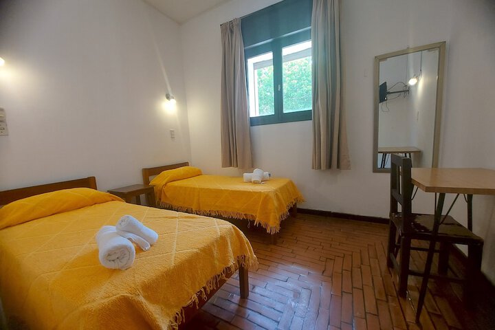 Room 14 of 40