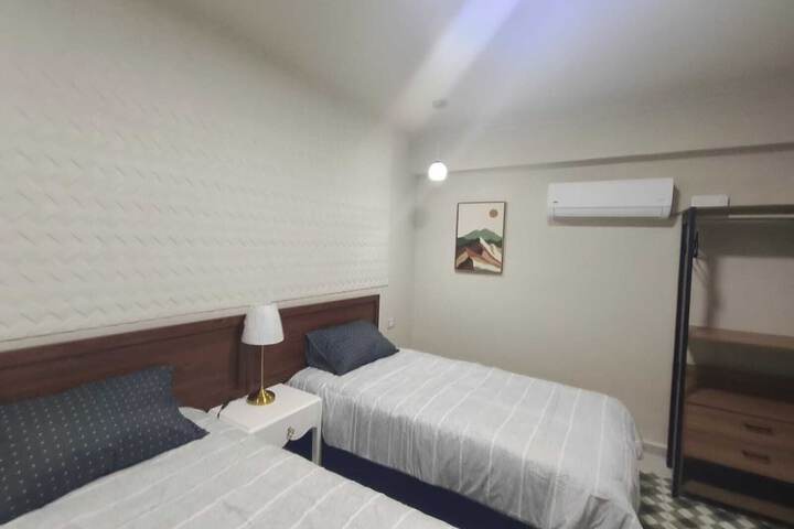 Room 15 of 24