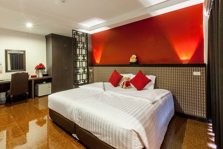 Room 25 of 60