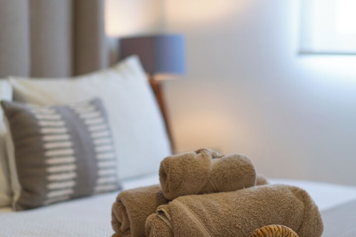 Room 2 of 9
