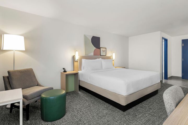Room 15 of 22