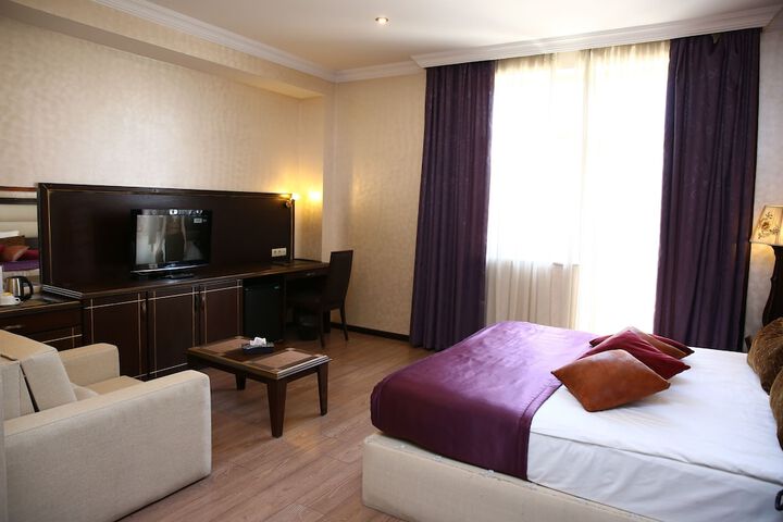 Room 50 of 122