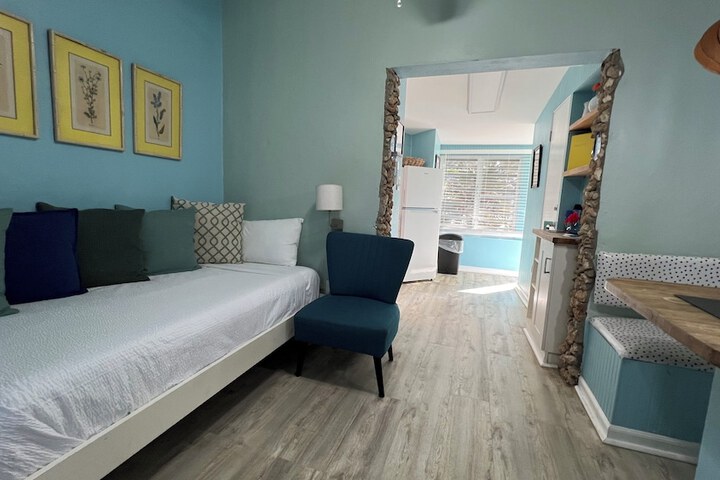 Room 100 of 309