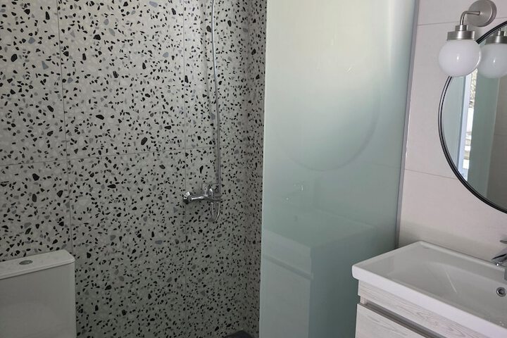 Room 10 of 10