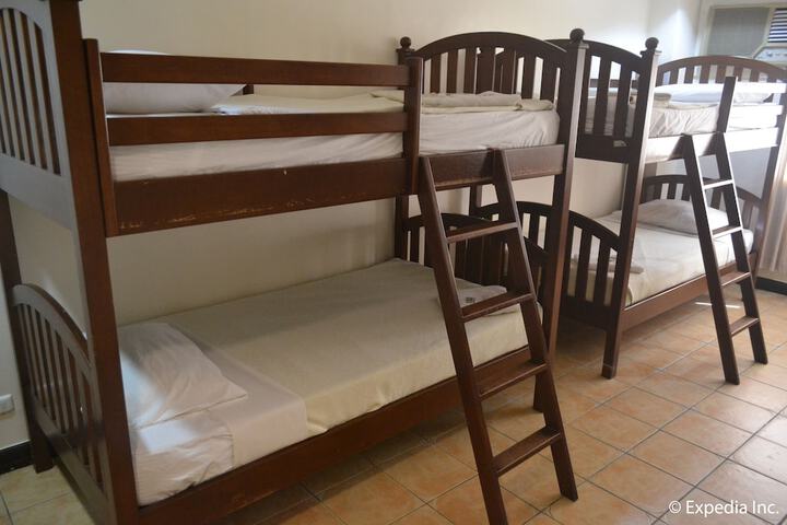 Room 5 of 58