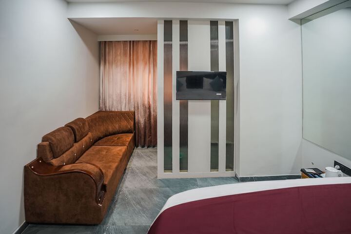 Room 31 of 50