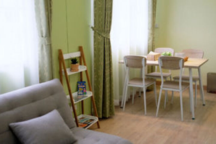 Room 10 of 17