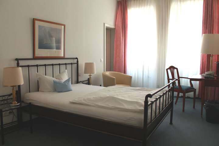 Room 7 of 54