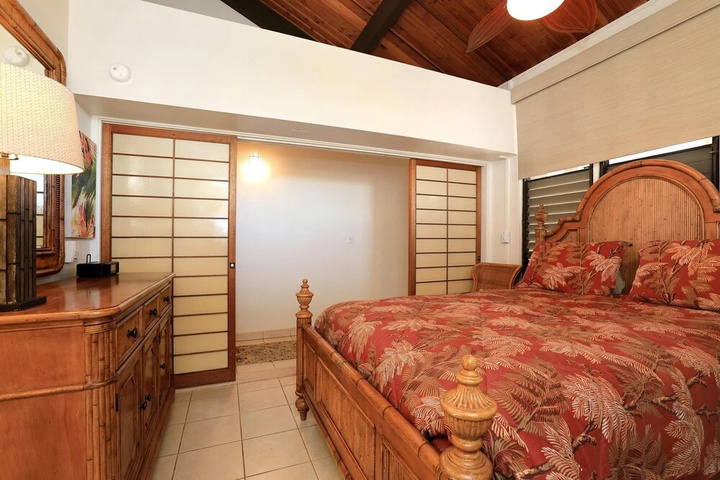 Room 4 of 21