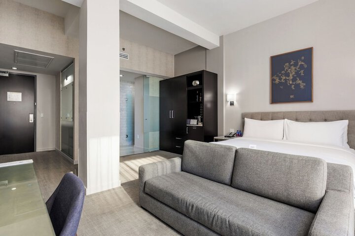 Room 35 of 124