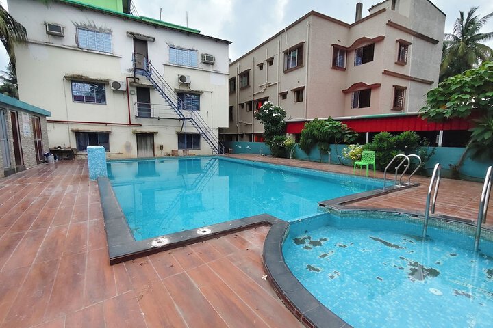 Pool 67 of 70