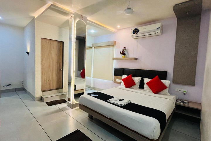 Room 15 of 84