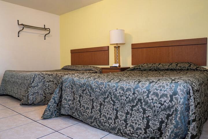 Room 7 of 24