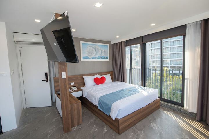 Room 42 of 75