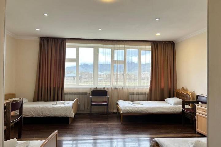 Room 26 of 75
