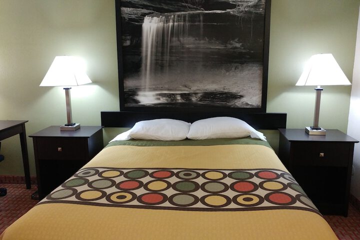 2 Queen Beds (20 of 28)