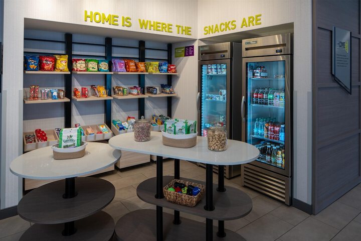Snack bar