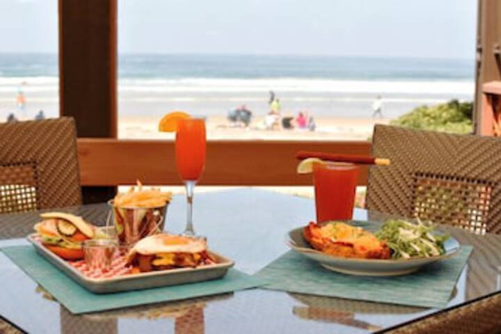 Breakfast/Coffee Service 211 of 426
