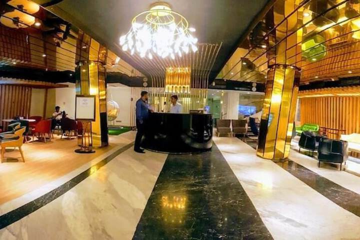 Grace Cox Smart Hotel