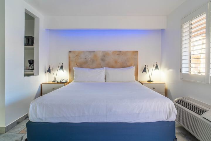 1 King Bed (39 of 44)