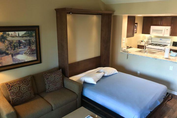 Room 16 of 45