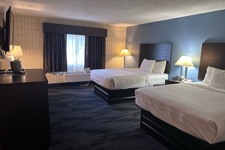 Room 8 of 52