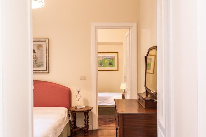 Room 10 of 49