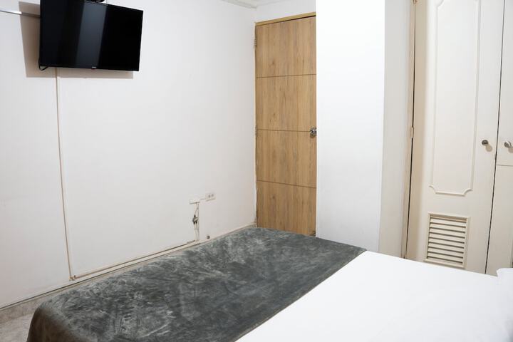 Room 9 of 69