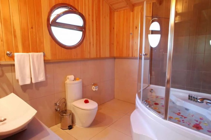 Room 20 of 31
