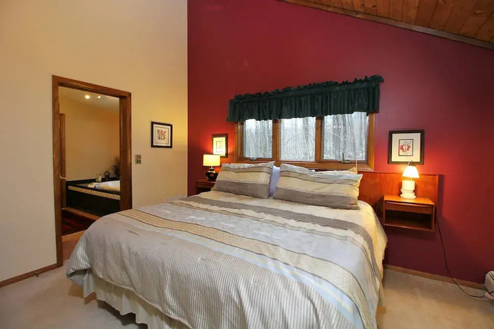 Room 4 of 14