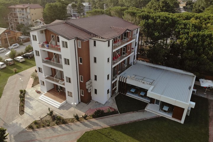 Hotel Exterior 58 of 58