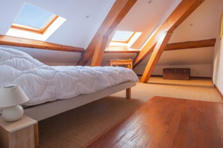 Room 15 of 16