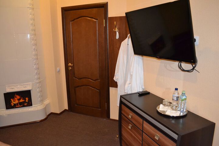 Room 27 of 59