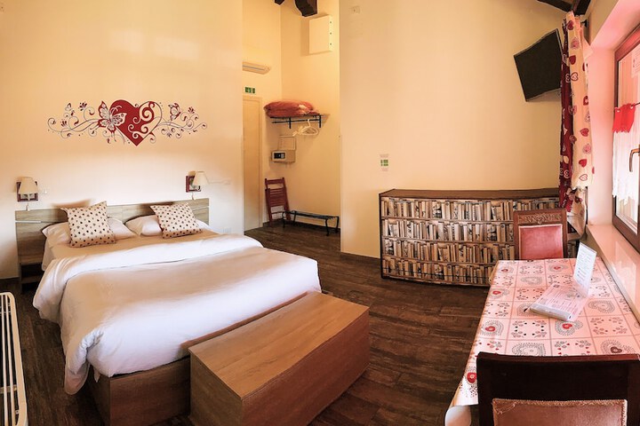Room 12 of 45