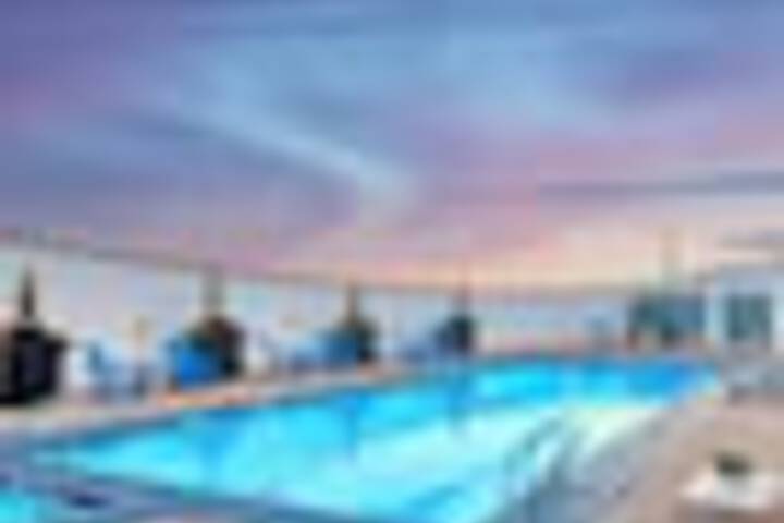 Pool 125 of 285