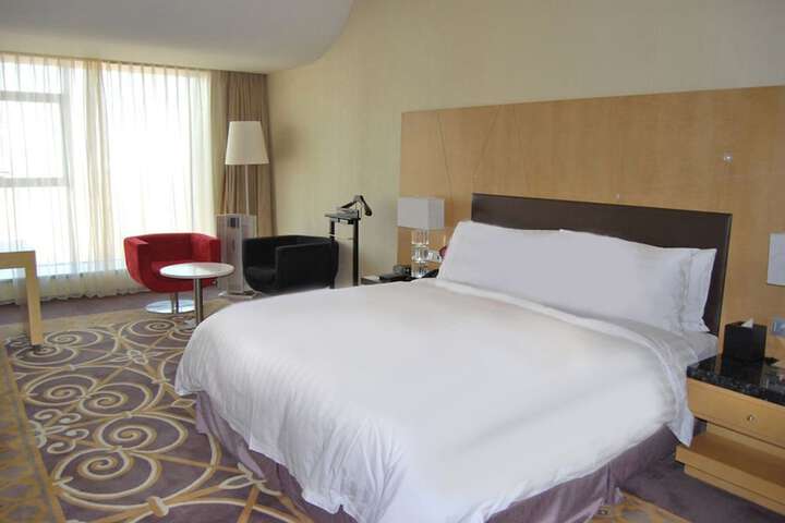Room 15 of 120