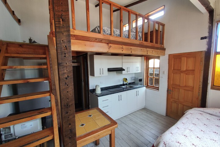 Room 3 of 68