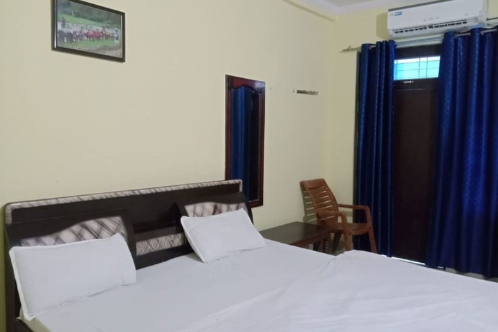 Room 5 of 5