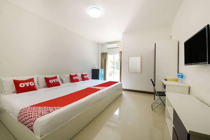 Room 12 of 27