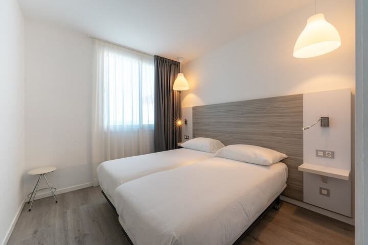 Room 31 of 202
