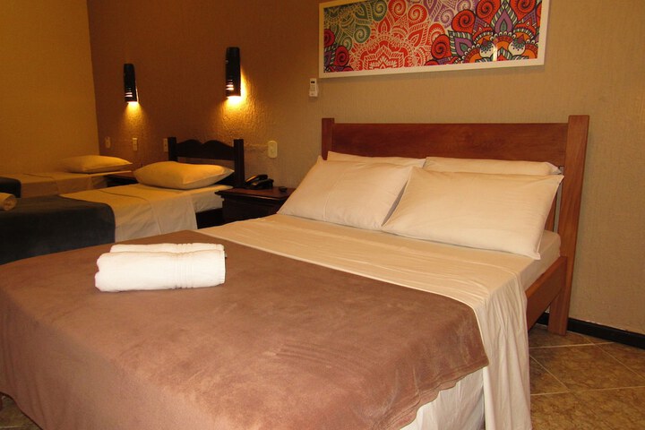 Room 4 of 71