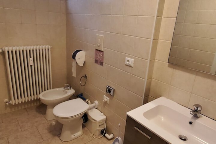 Room 101 of 103