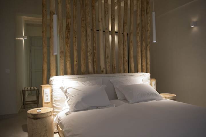 Room 4 of 70