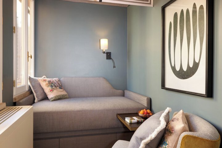 Room 122 of 533