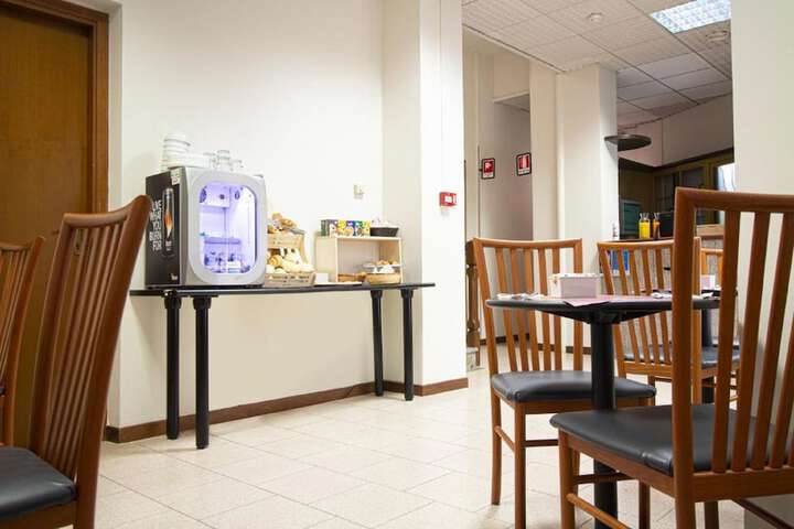Breakfast/Coffee Service 15 of 17