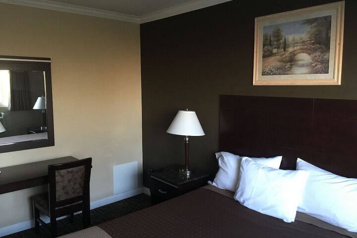 Room 7 of 51