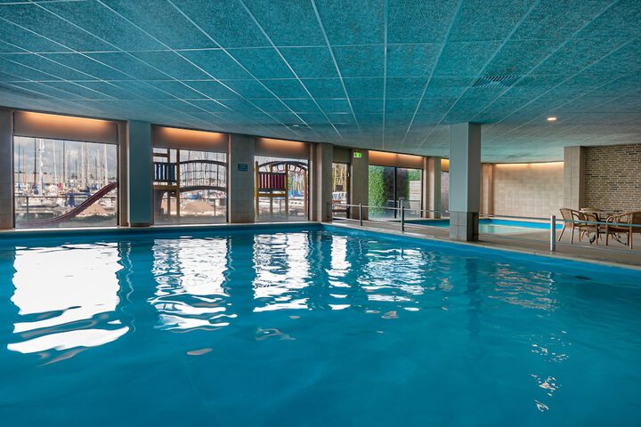 Pool 20 of 44