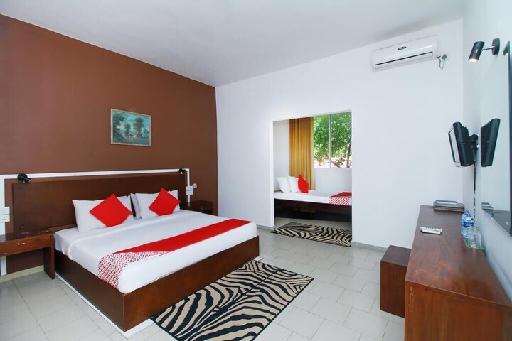 Room 4 of 19