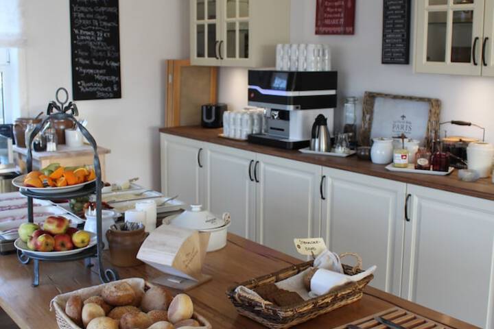 Breakfast/Coffee Service 51 of 71