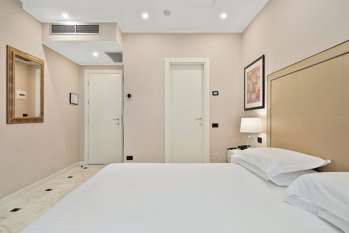 Room 70 of 161